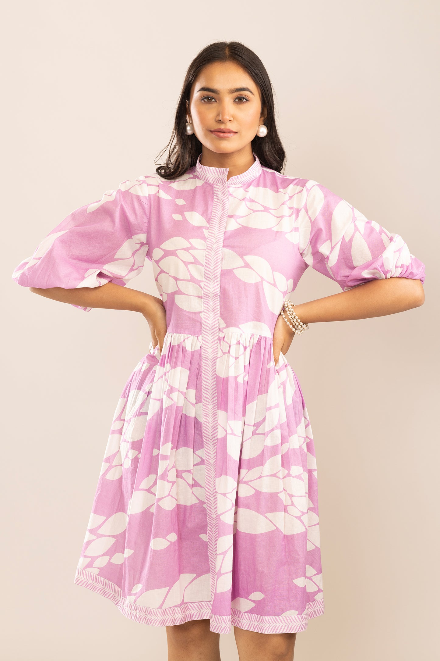 MARSHMALLOW SHORT DRESS