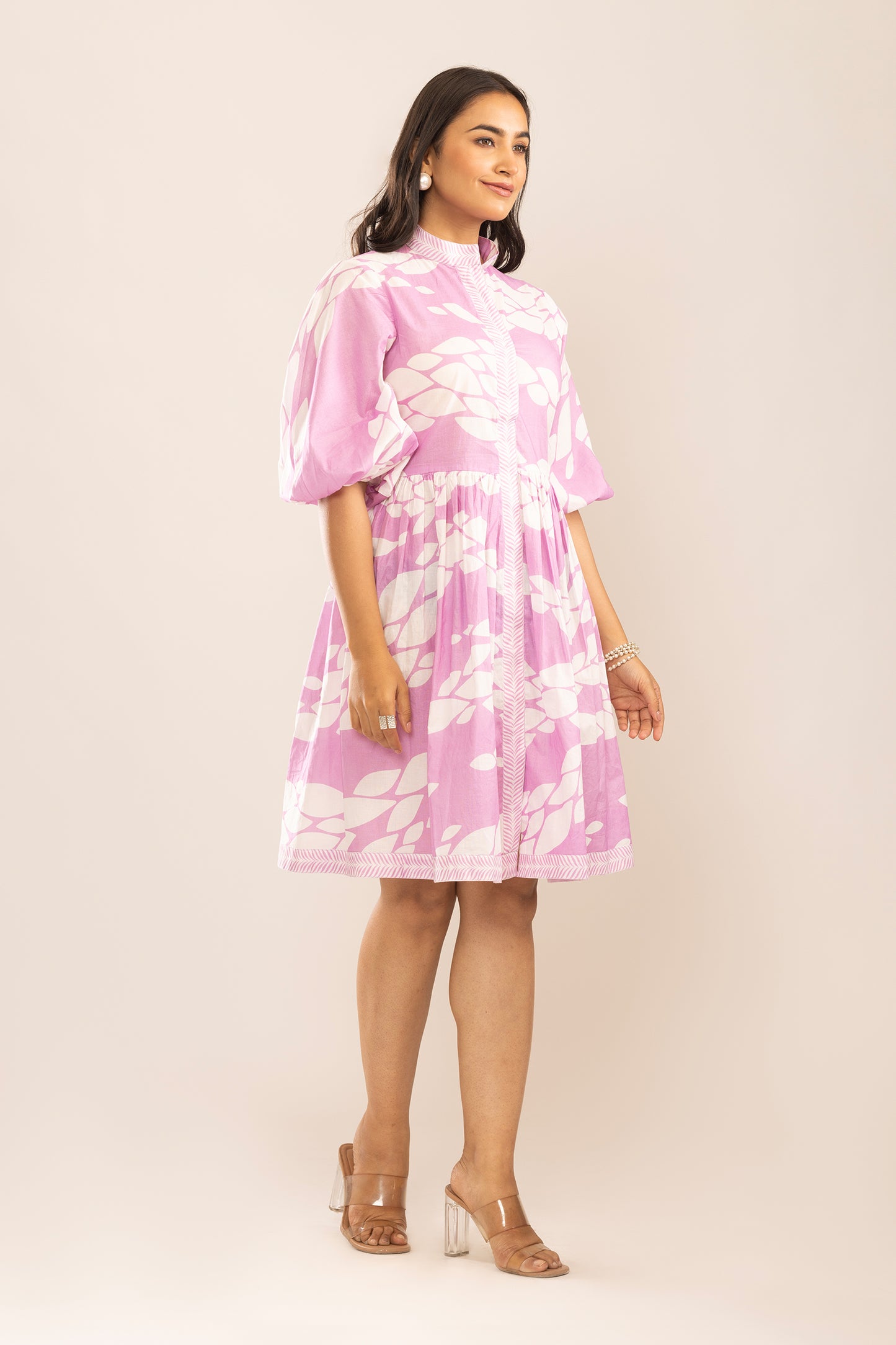 MARSHMALLOW SHORT DRESS
