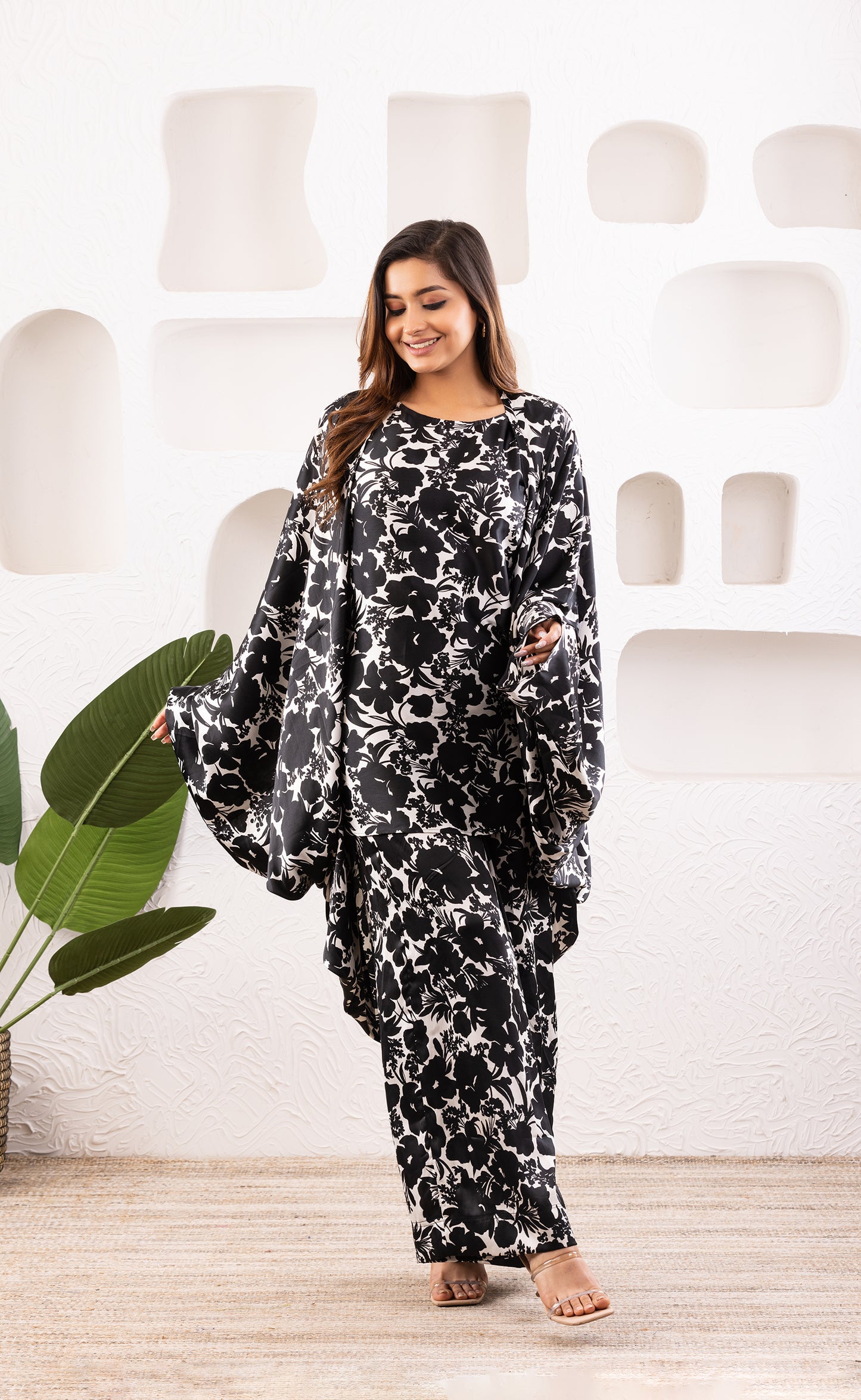 Monochrome Mingle Set