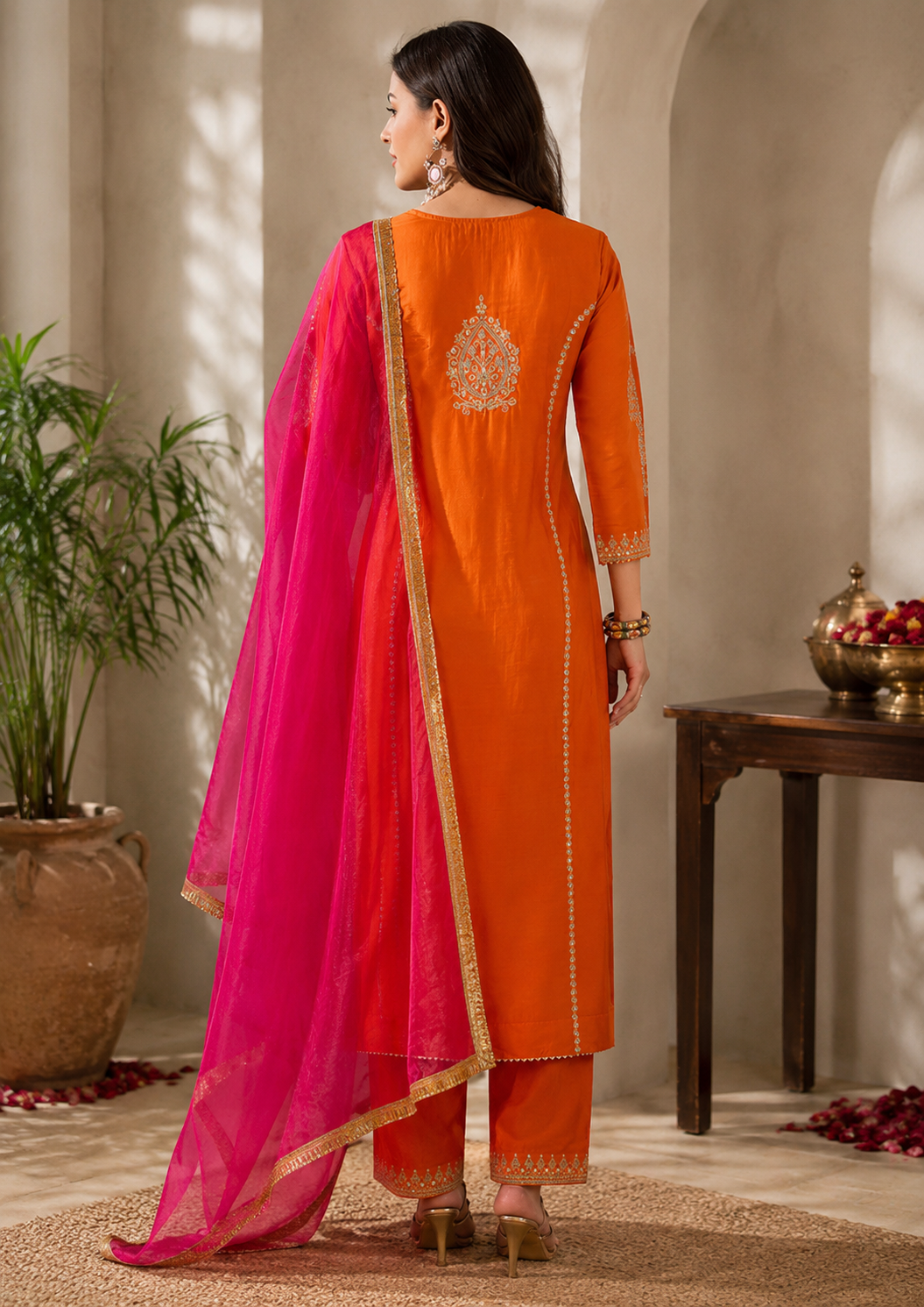 Kanak Kurta with Pant and Dupatta
