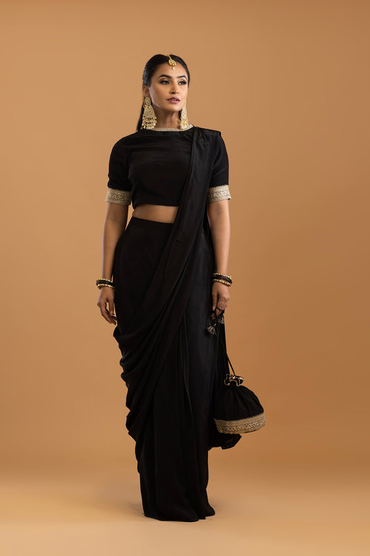 Noor Pre Stitched Saree