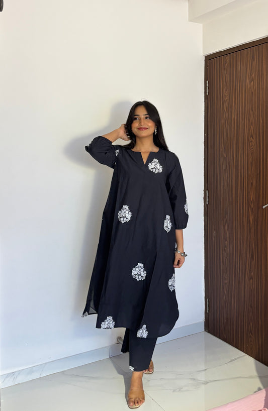 NOIR BUTA CO-ORD SET