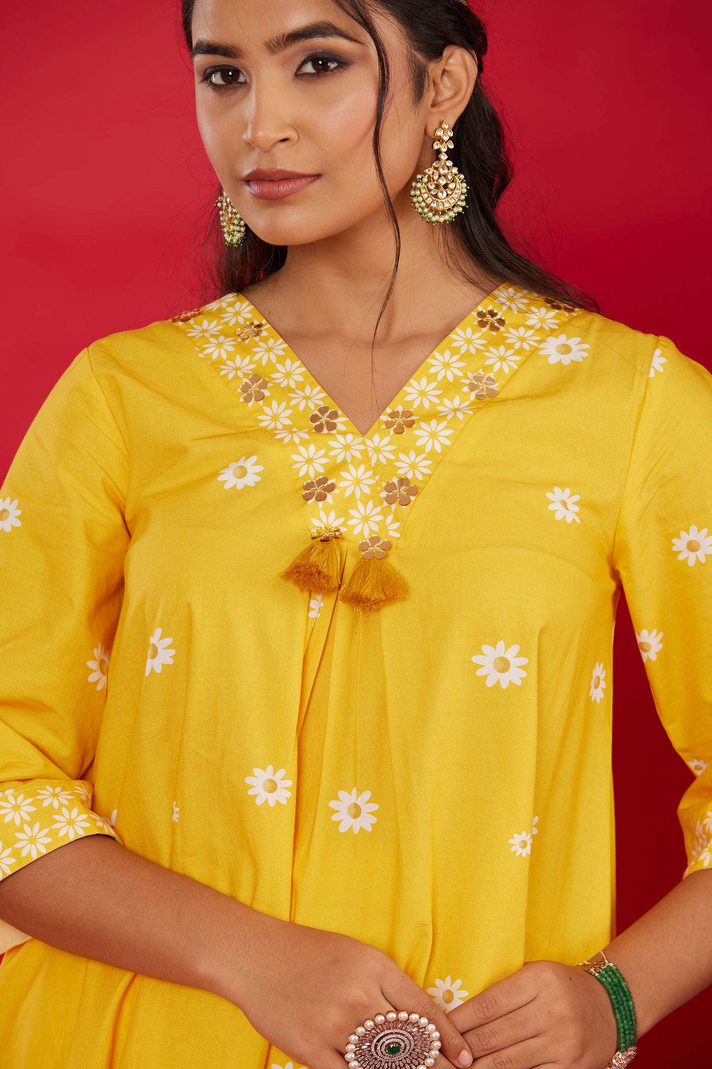 SUNNY DAISY SUIT