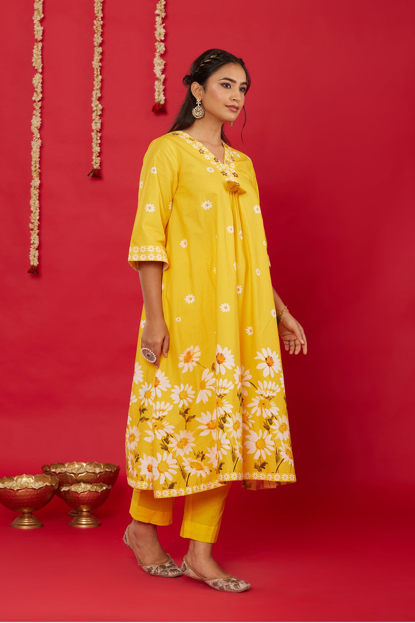 SUNNY DAISY SUIT