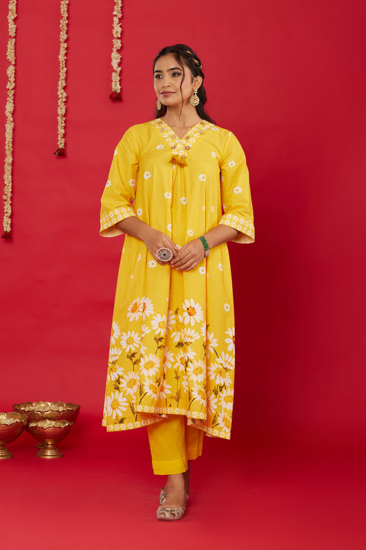 SUNNY DAISY SUIT