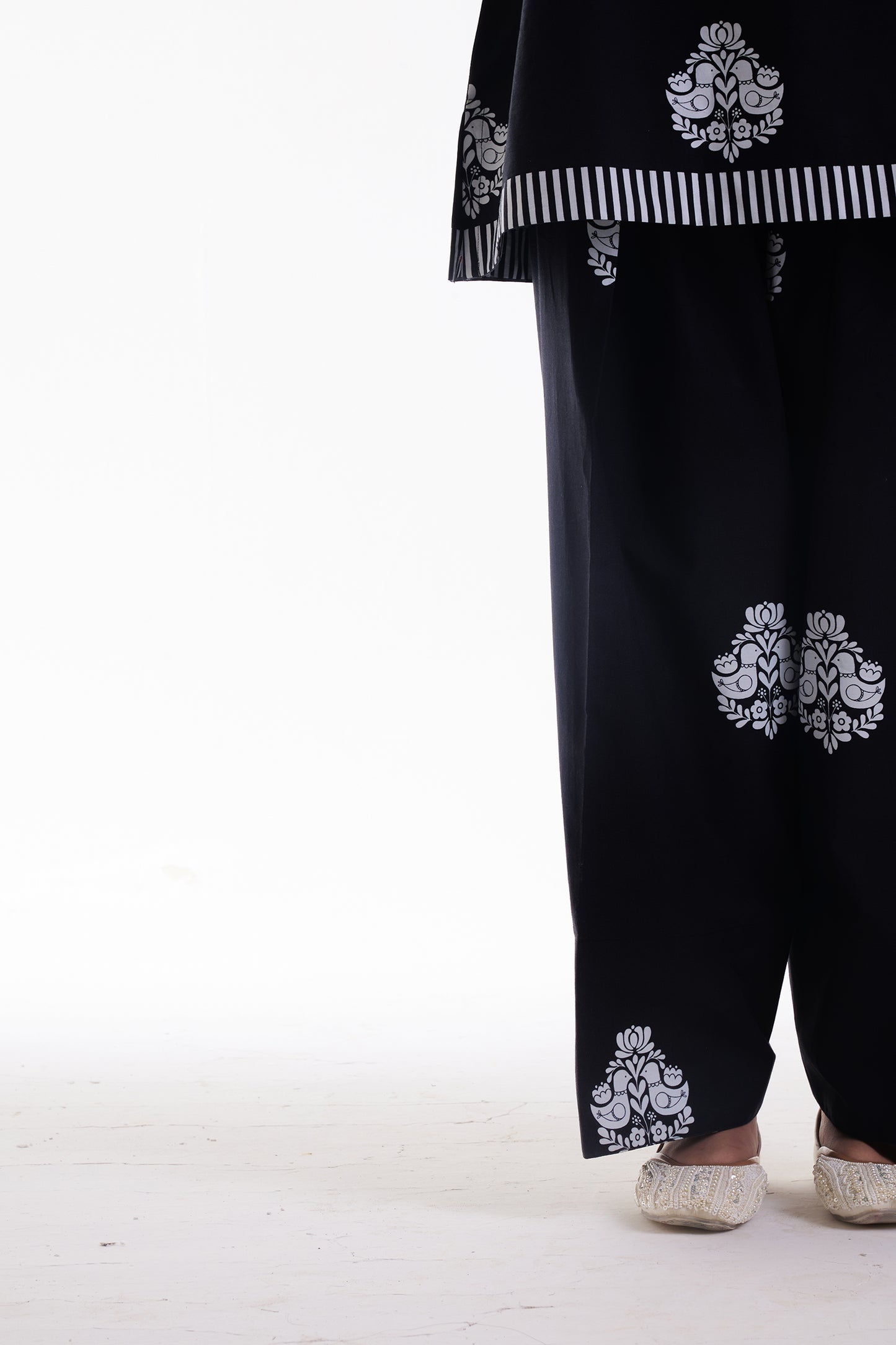 NOIR BUTA FARSHI CO-ORD SET